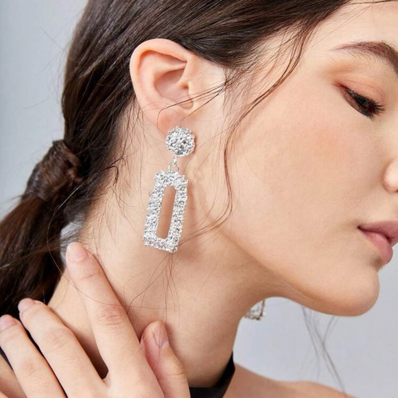 SHEIN Silver Geometric Earrings - Picture 1 of 5